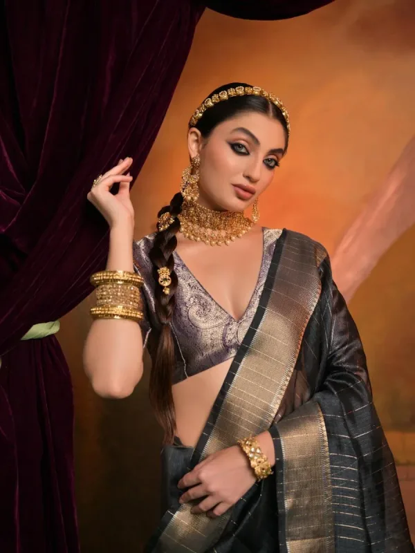 Heritage Weave Moss Silk Saree - Image 11