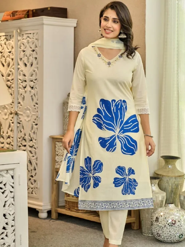 Floral Elegance Cream Kurta Set - Image 5